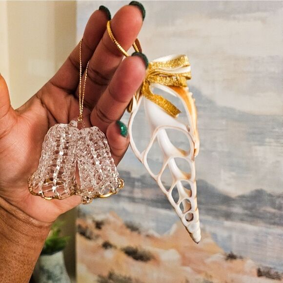 VTG Mini Span Glass Xmas Bell & Natural Slice Tibia Shell Filigree Craft Ornamen - Picture 1 of 10